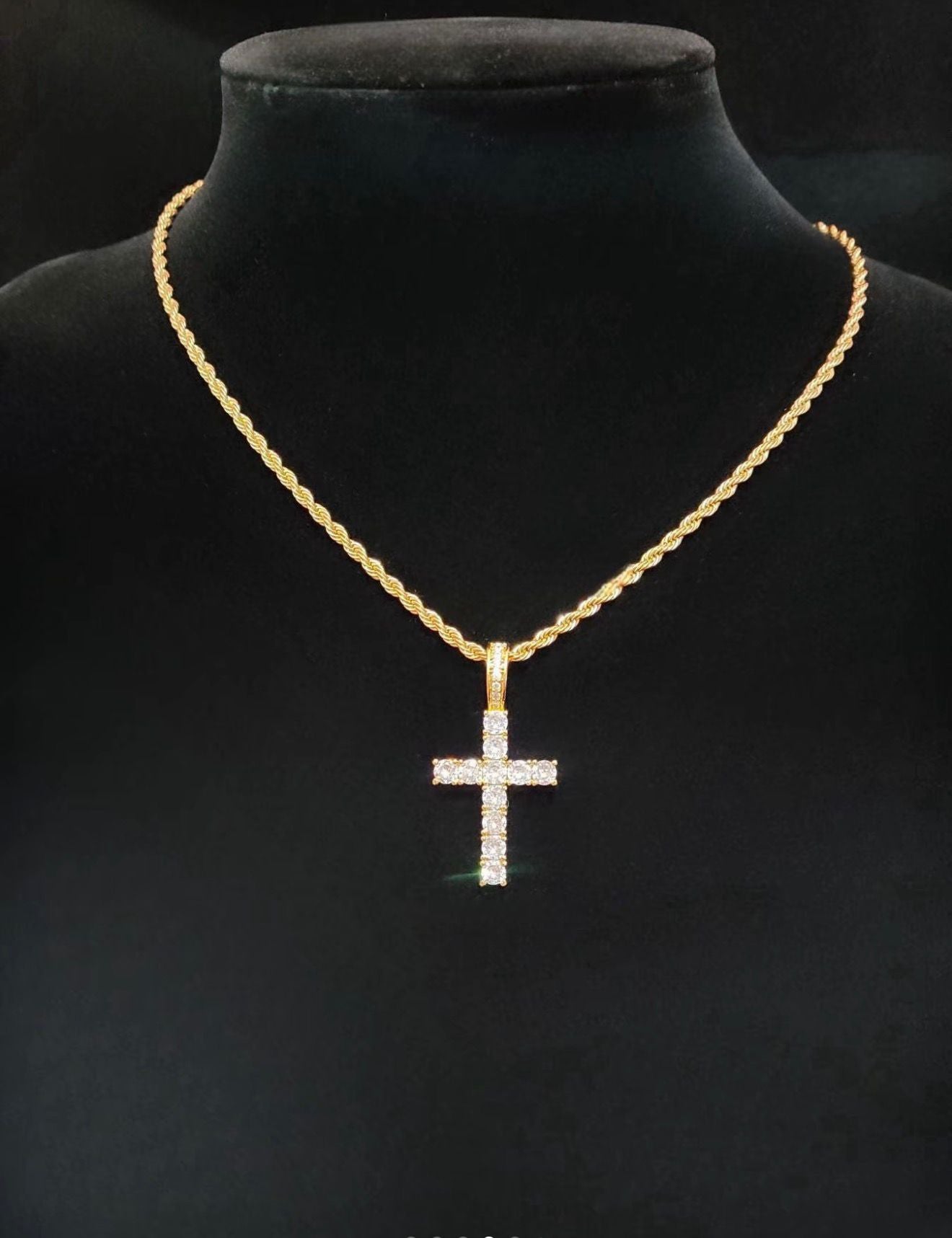 COLGANTE CRUZ BRILLANTE
