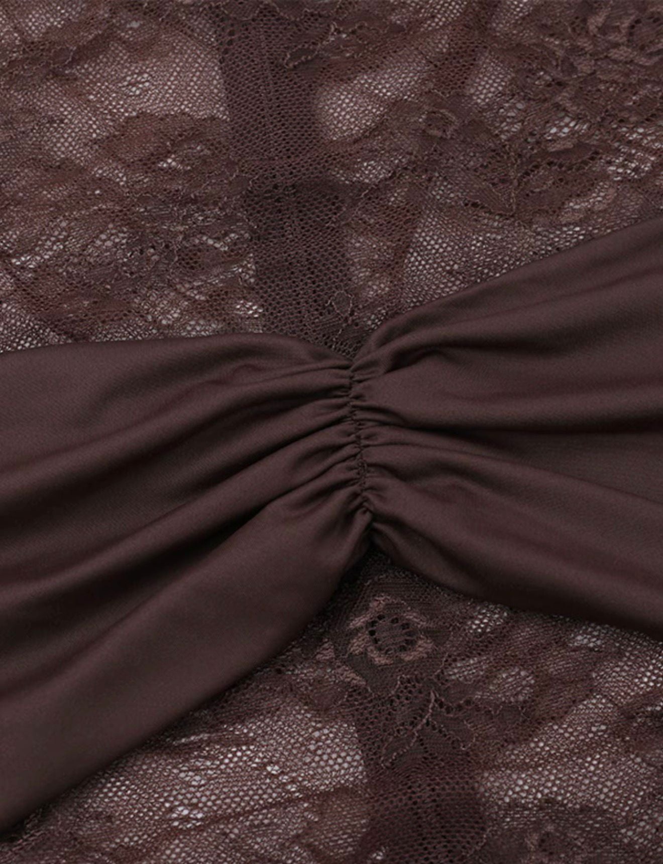 VESTIDO AJUSTADO DE ENCAJE