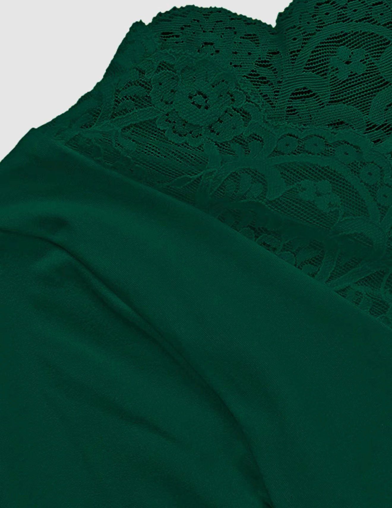 CAMISETA DE ENCAJE EN V