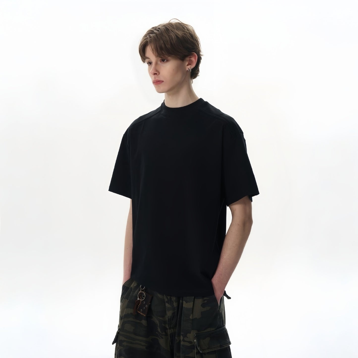 CAMISETA BÁSICA OVERSIZE
