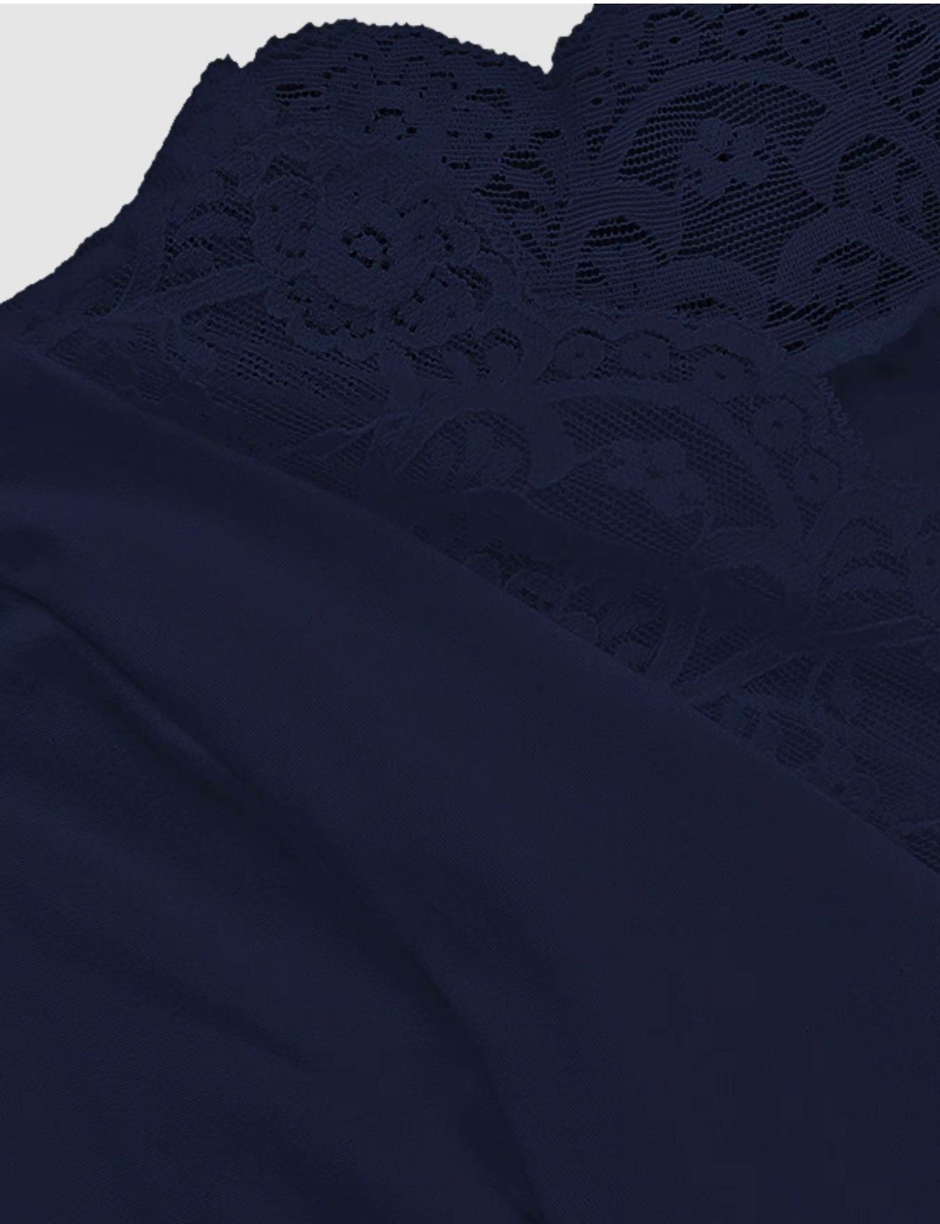 CAMISETA DE ENCAJE EN V